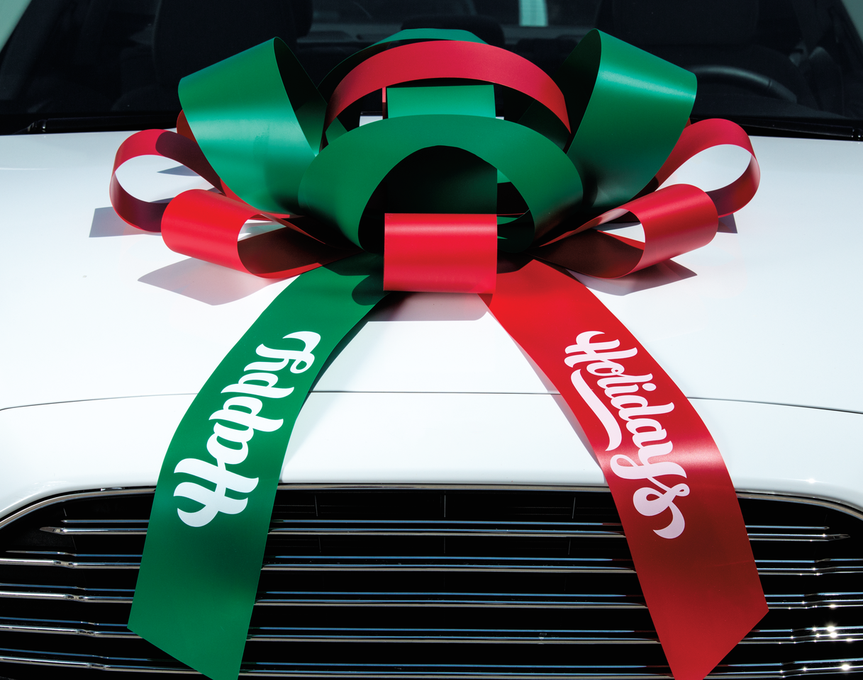30 Inch Giant Red & Green Happy Holidays Magentic Car Bow Auto Dealer